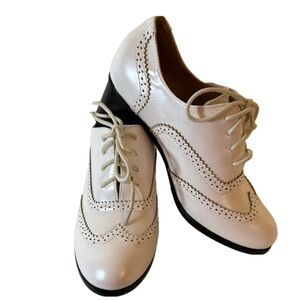 Odema Classic Off White Brogue Pump Wingtip Round toe lace up Shoes Size 4.5